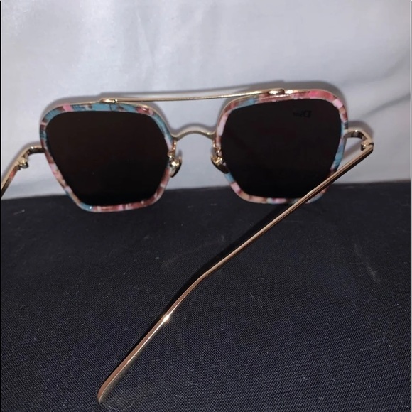 Dior sunglasses - Picture 3 of 3